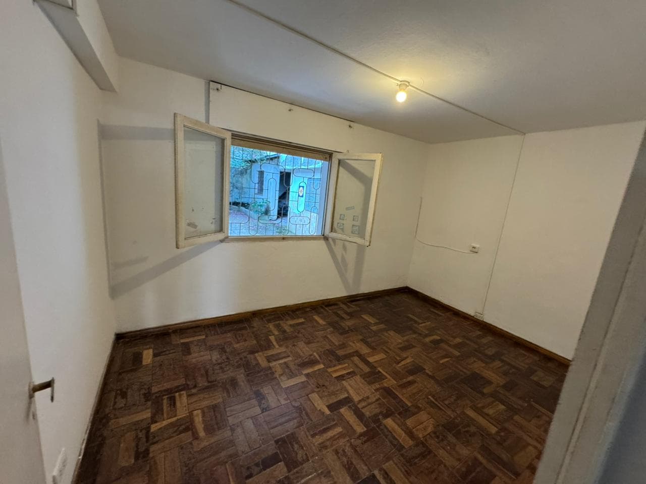 Casa Familiar, mas Departamento Planta Alta, Mas dos ambientes aptos locales comerciales