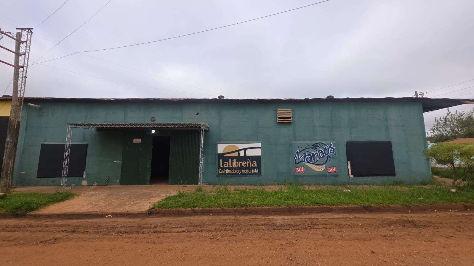 Ideal depósito/logística! Amplio, libre de columnas