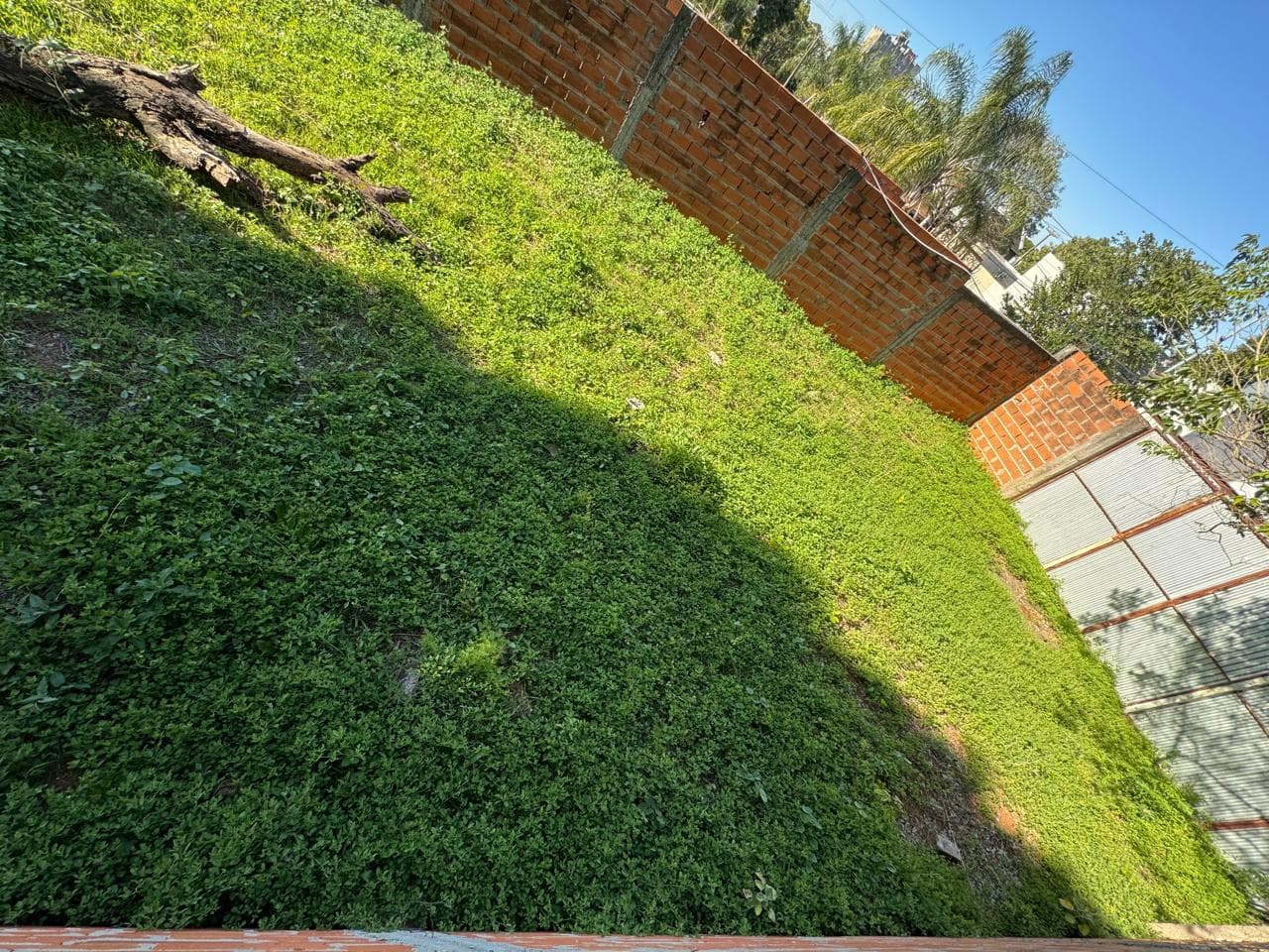 TERRENO EN EXCELENTE UBICACIÓN CENTRICA