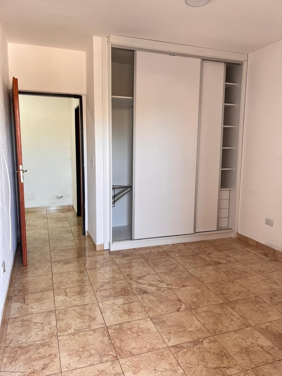 HERMOSO DEPARTAMENTO CENTRICO DE 2 HABITACIONES!!