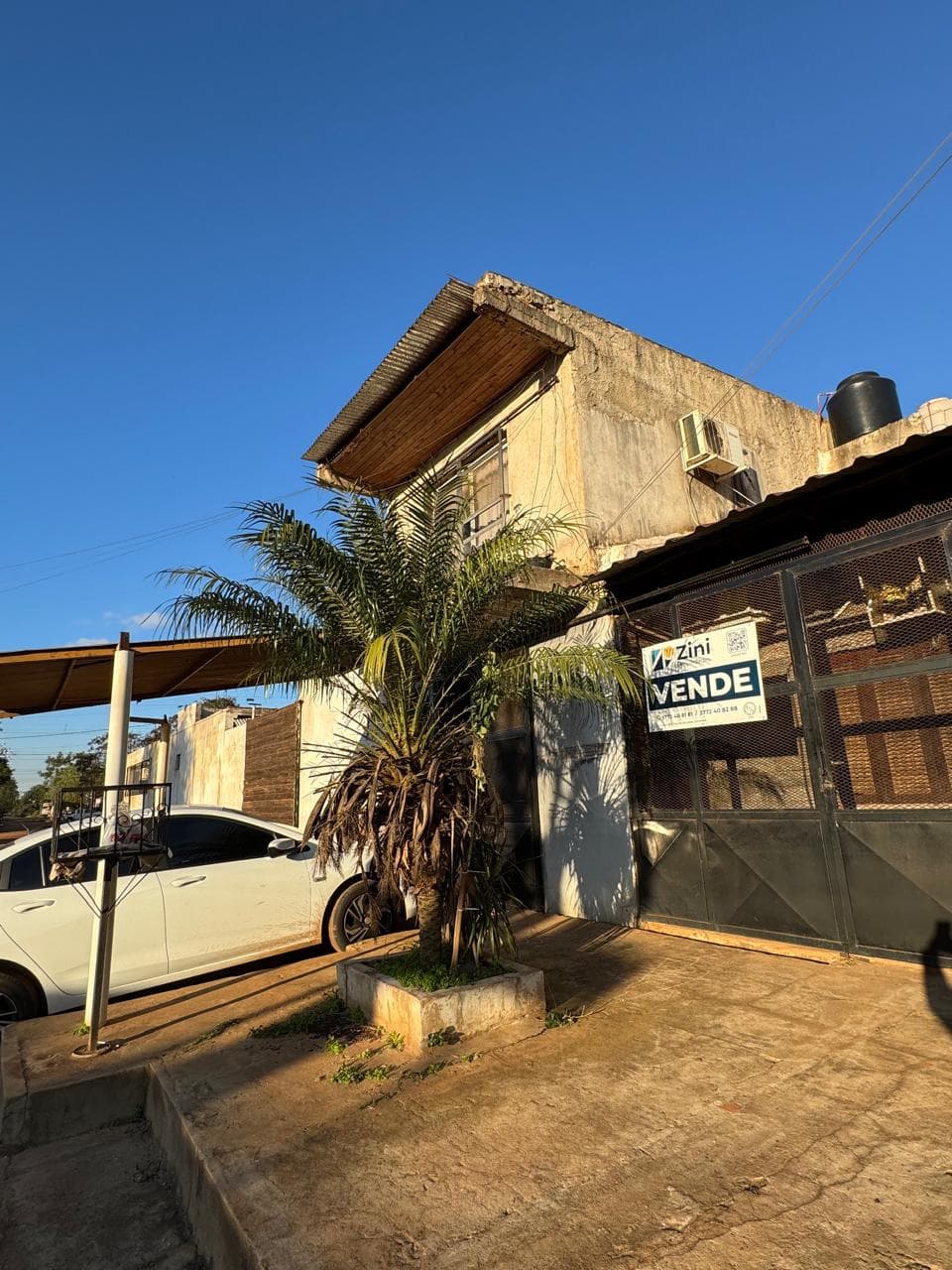 CASA AMPLIA CON 2 DEPARTAMENTOS INDEPENDIENTES!!