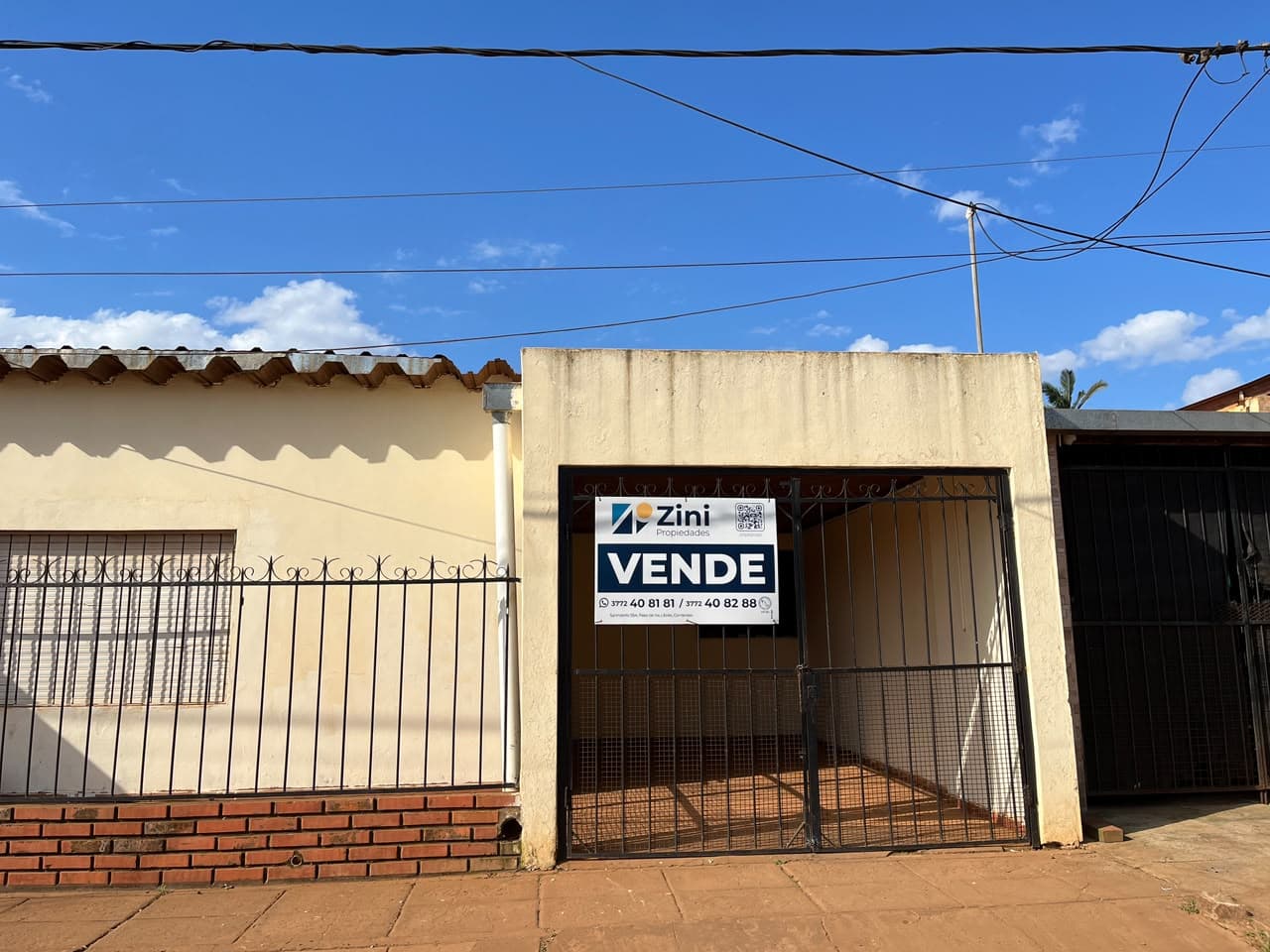 CASA EN ZONA RESIDENCIAL | BARRIO 132 VIV.
